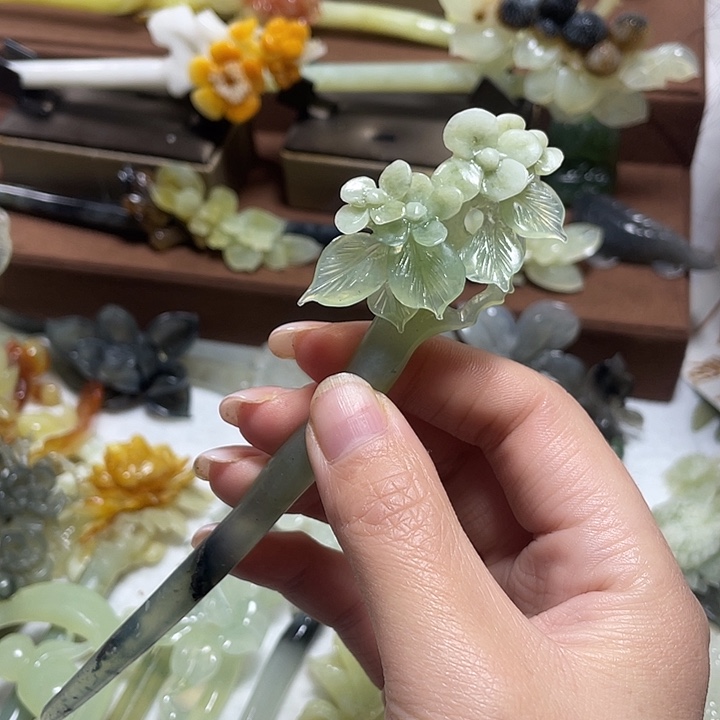 蛇纹石玉合金发饰