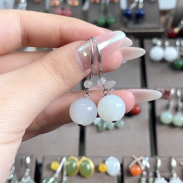 和田玉耳饰银S925镶嵌12左右