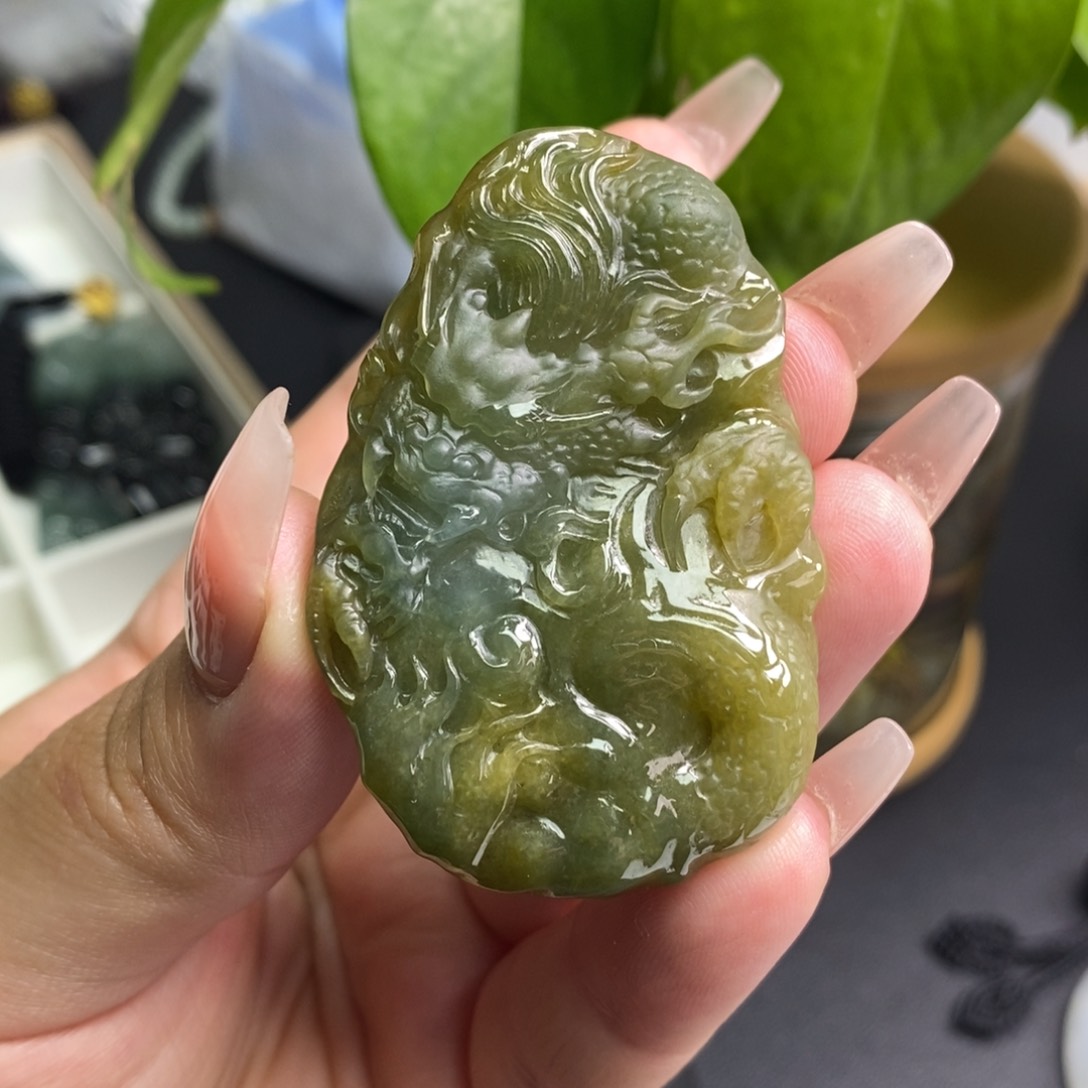 翡翠颈饰未镶嵌缅甸天然A货翡翠