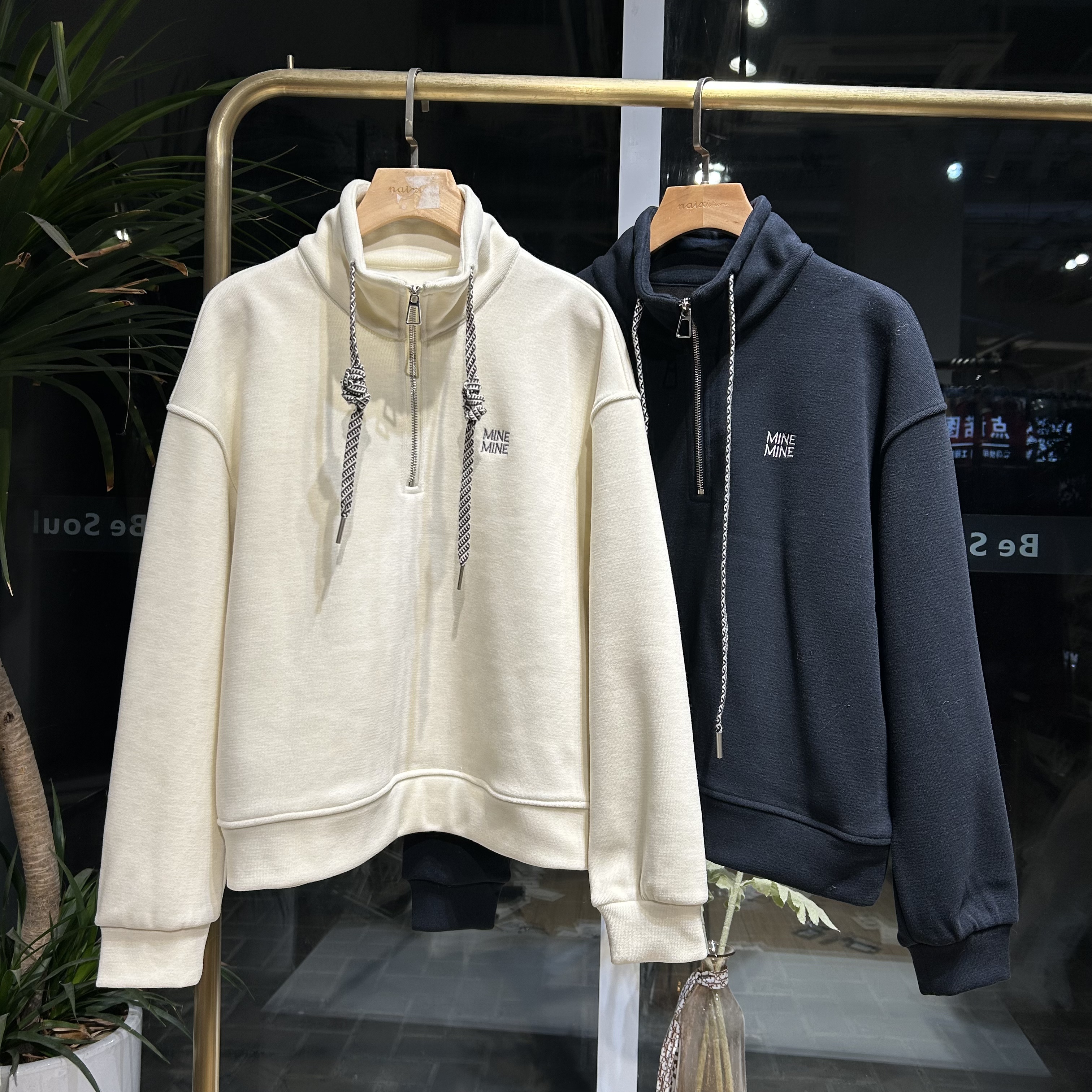 2618秋冬新款简约时尚拉链加绒外套