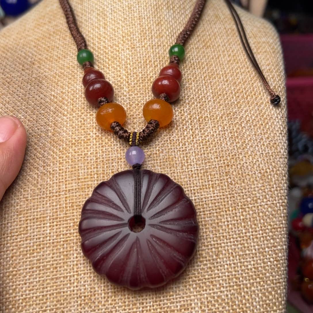 玛瑙/玉髓颈饰未镶嵌