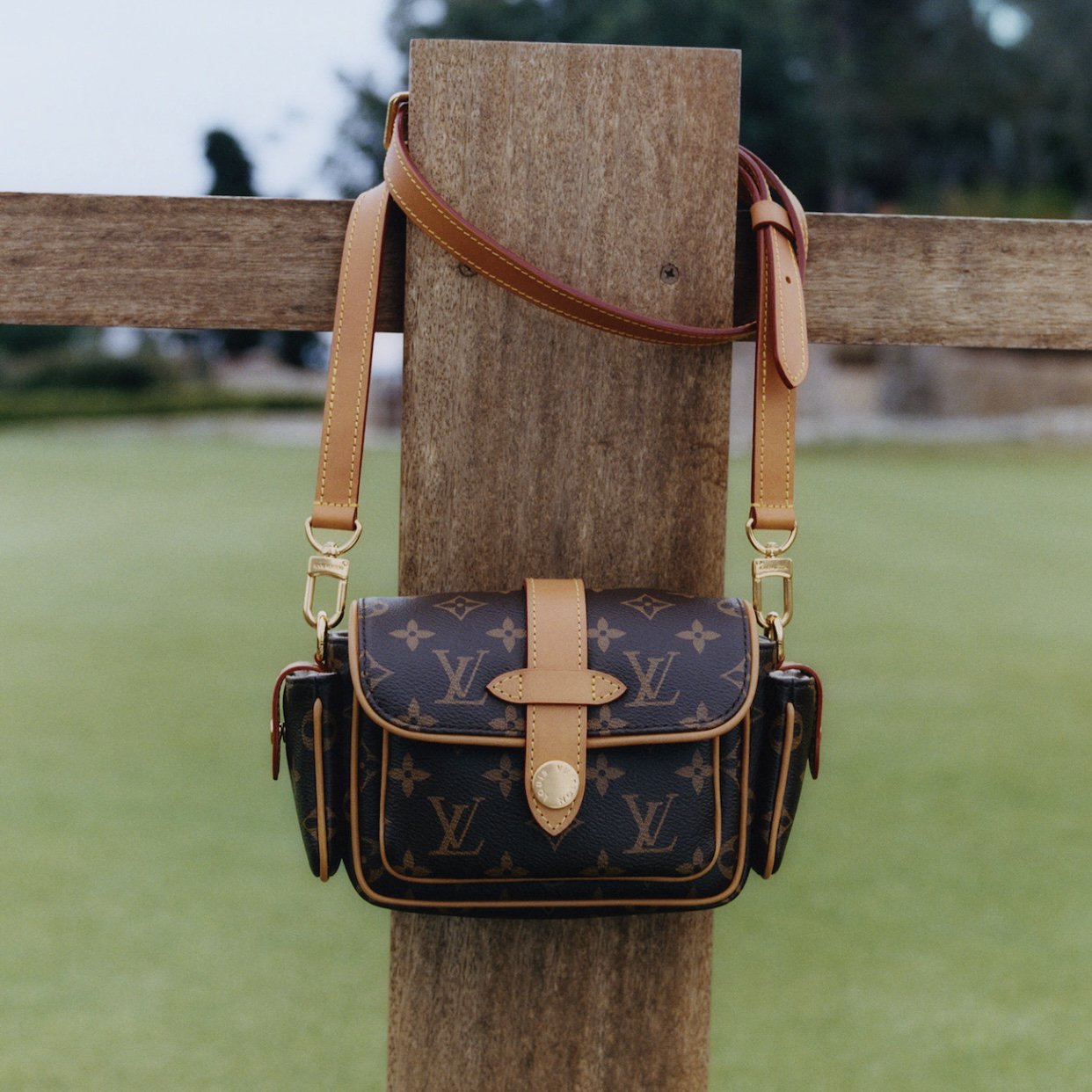 未使用 LouisVuitton/路易威登 LV cargo老花 男款 斜挎包 带票