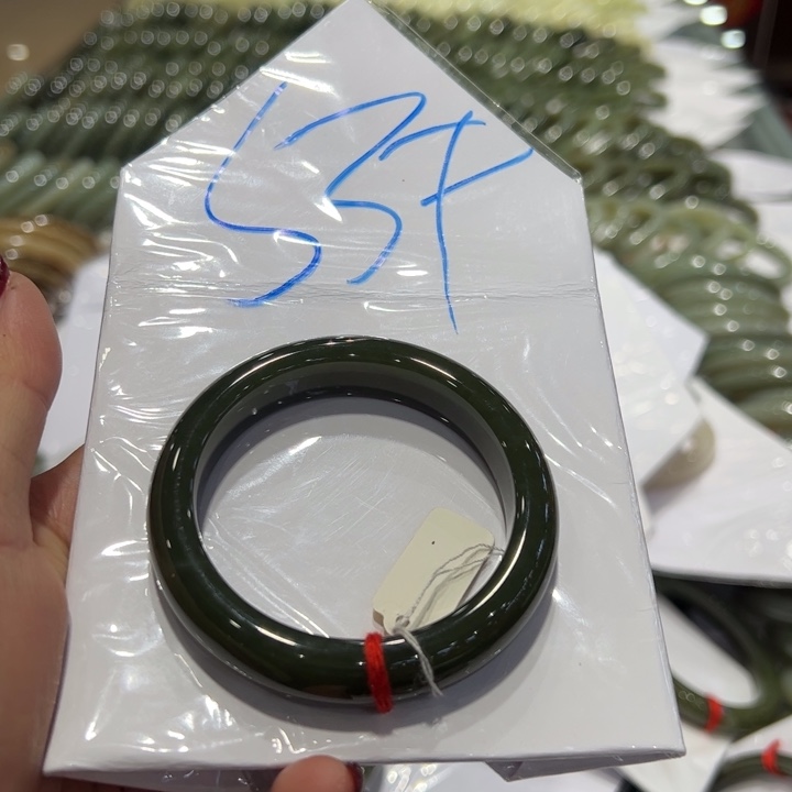 和田玉（糖玉）手镯未镶嵌