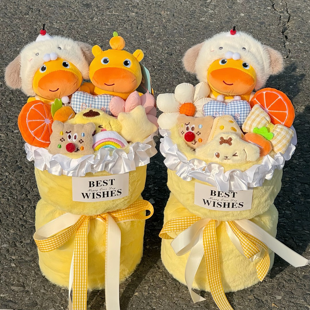 水豚噜噜玩偶花束公仔娃娃礼品物女生儿童闺蜜毕业生日实用高级感