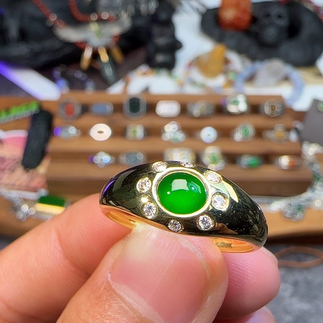 *****翡翠18K金镶嵌戒指