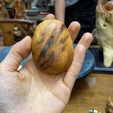 柏木l****c太行崖柏根雕