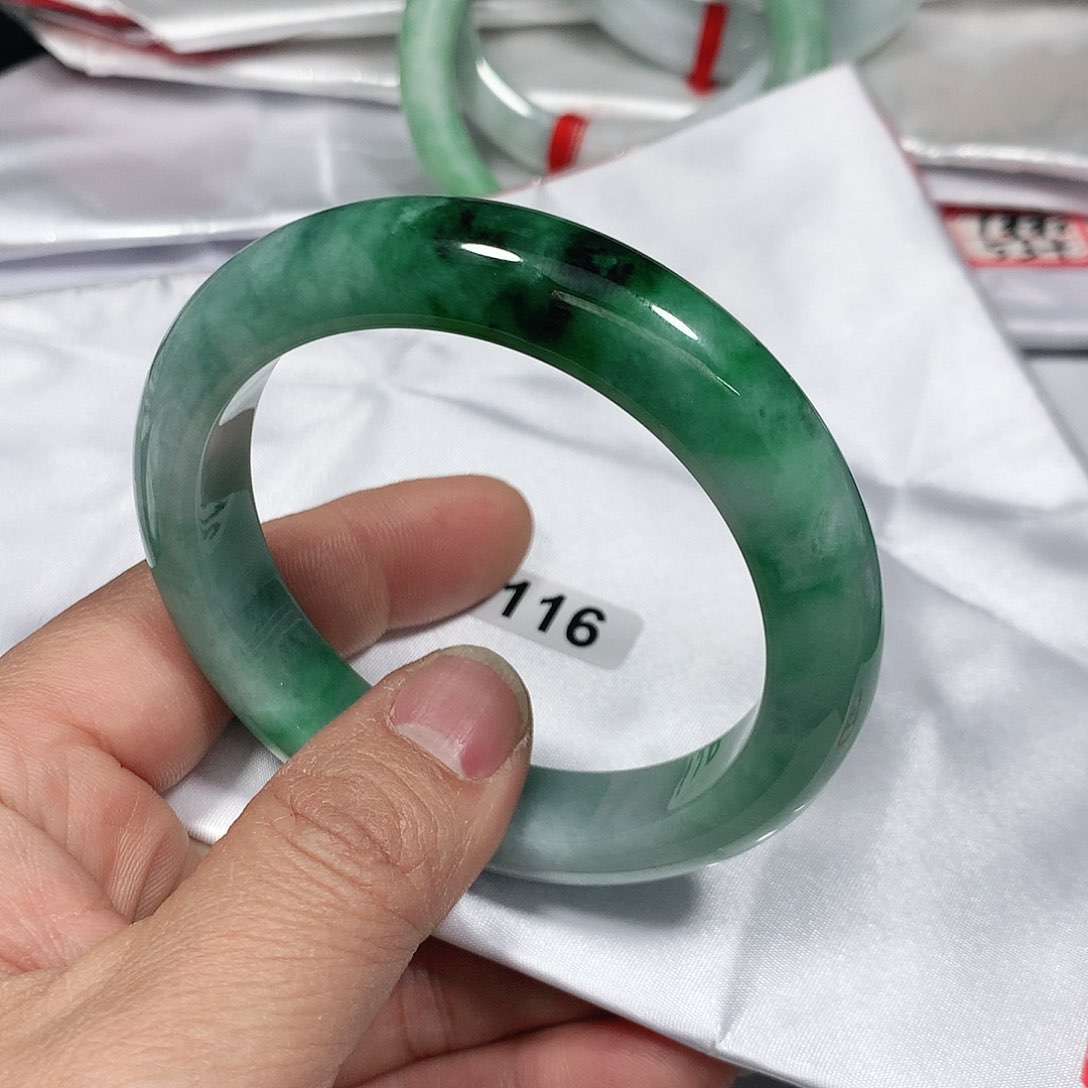 翡翠手镯未镶嵌天然缅甸翡翠手镯A货