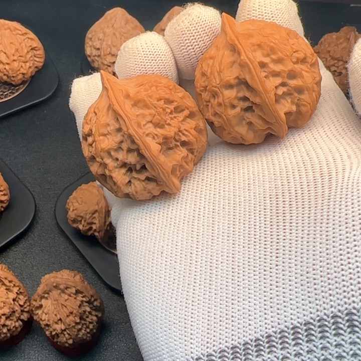 文玩核桃吊坠十**森梨木台