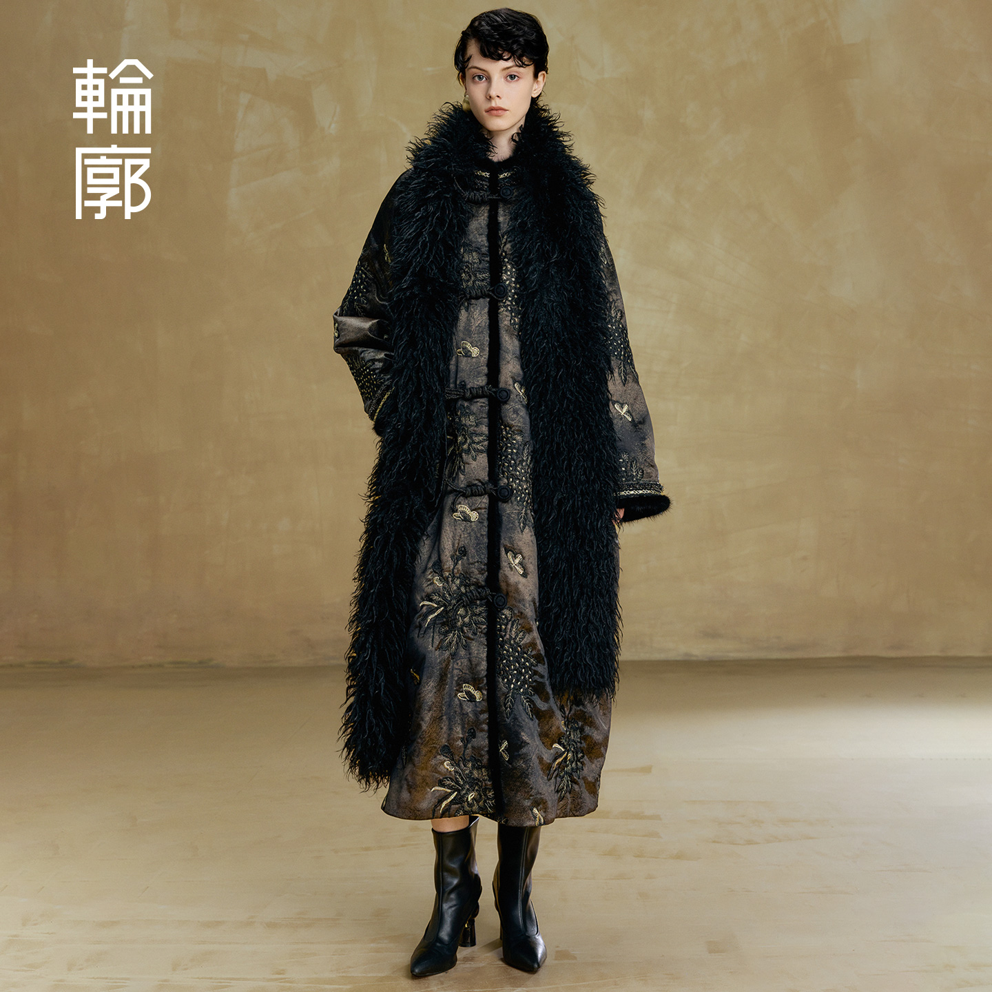 轮廓南亭棉服绗棉工艺刺绣艺术复古女冬季宽松外套中式女L254Y013