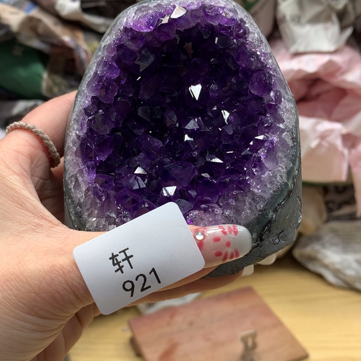 紫晶乌拉圭紫水晶摆件未镶嵌