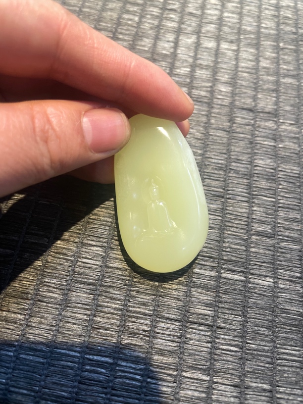 若羌黄玉观音挂件