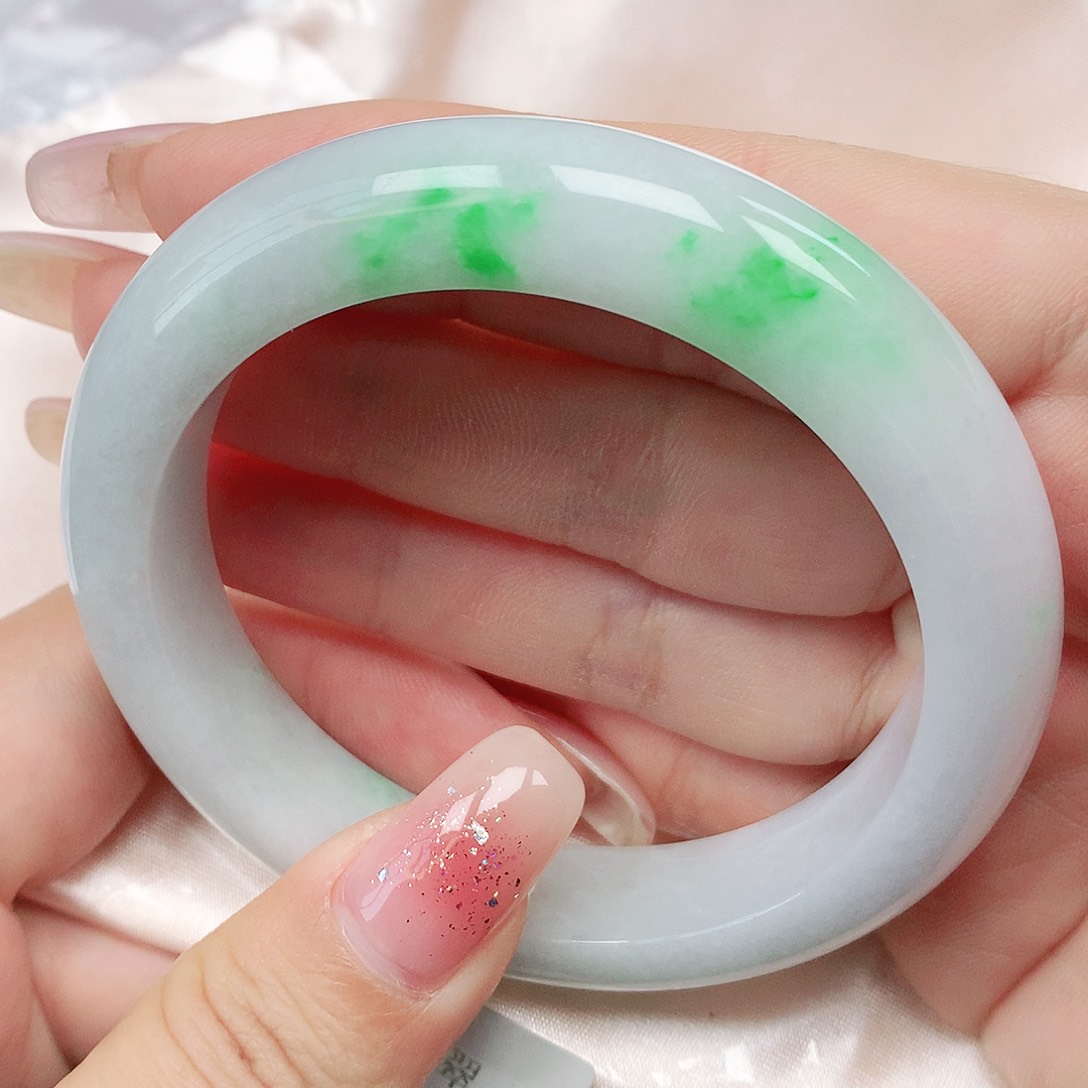 翡翠手镯未镶嵌抖音849