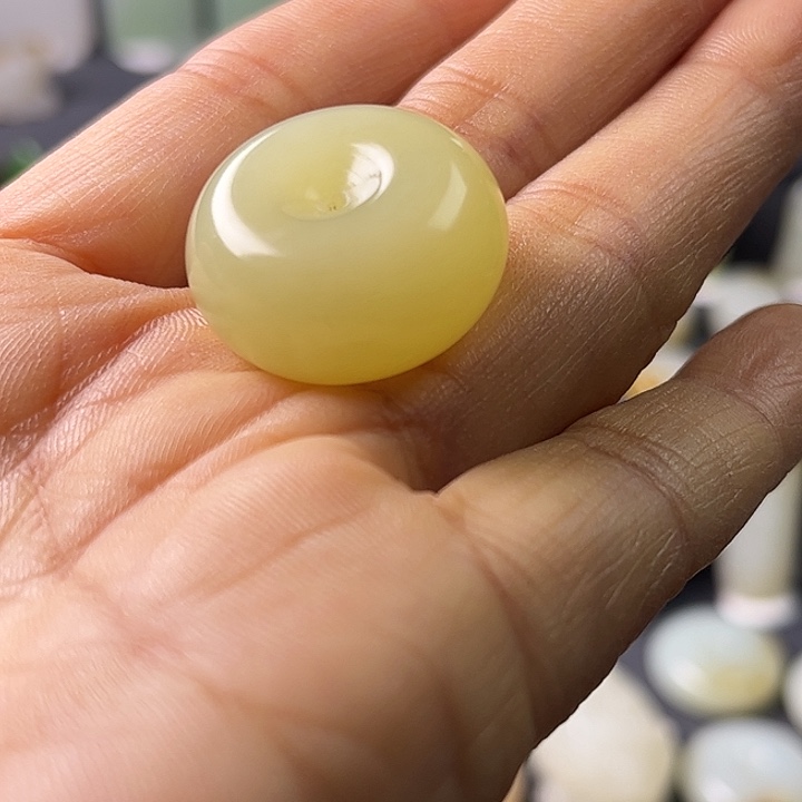 和田玉（黄玉）未镶嵌颈饰