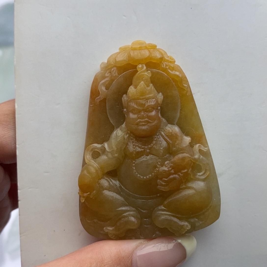 定制翡翠未镶嵌知***?毛货无鉴赏期