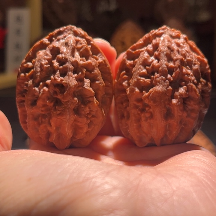 牢***龚文玩核桃吊坠虎头35