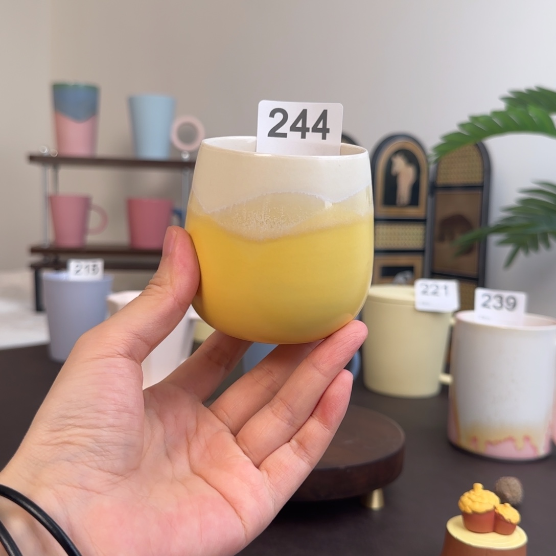 景德镇颜色釉蛋形杯