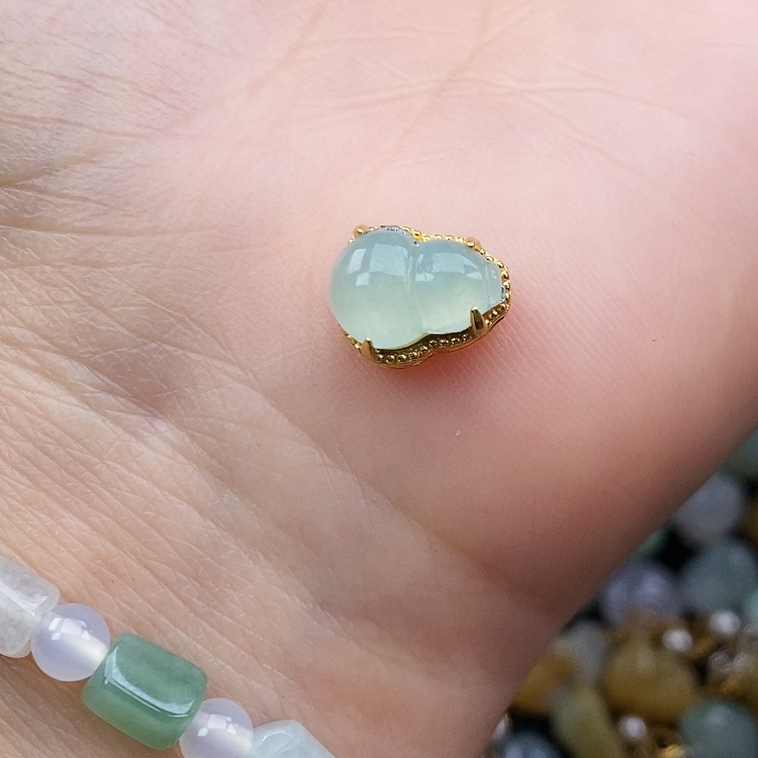 翡翠颈饰银S925镶嵌芋***?葫芦