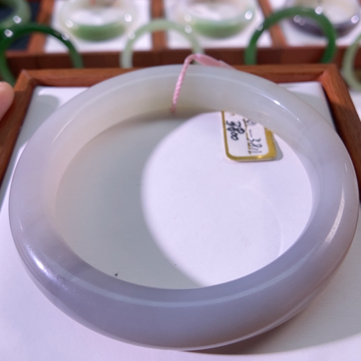 【闪购商品】未镶嵌手镯和田玉夏***?