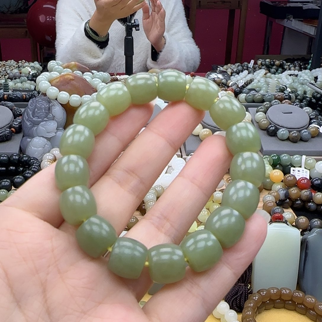 和田玉手链未镶嵌福利有包容