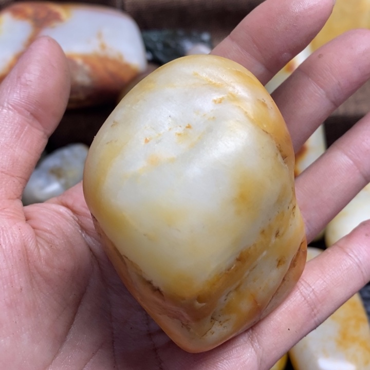 和田玉（糖玉）未镶嵌车挂