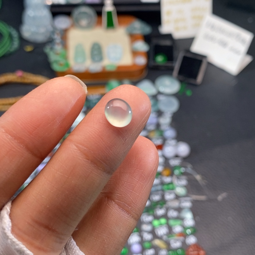 【闪购商品】翡翠挂件未镶嵌蛋