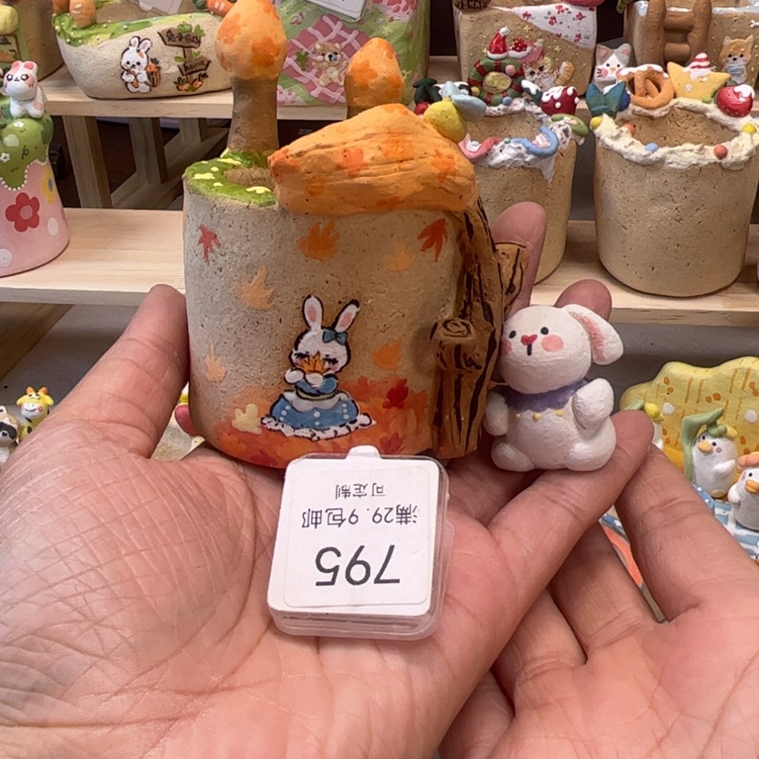 795树桩兔子花盆手绘