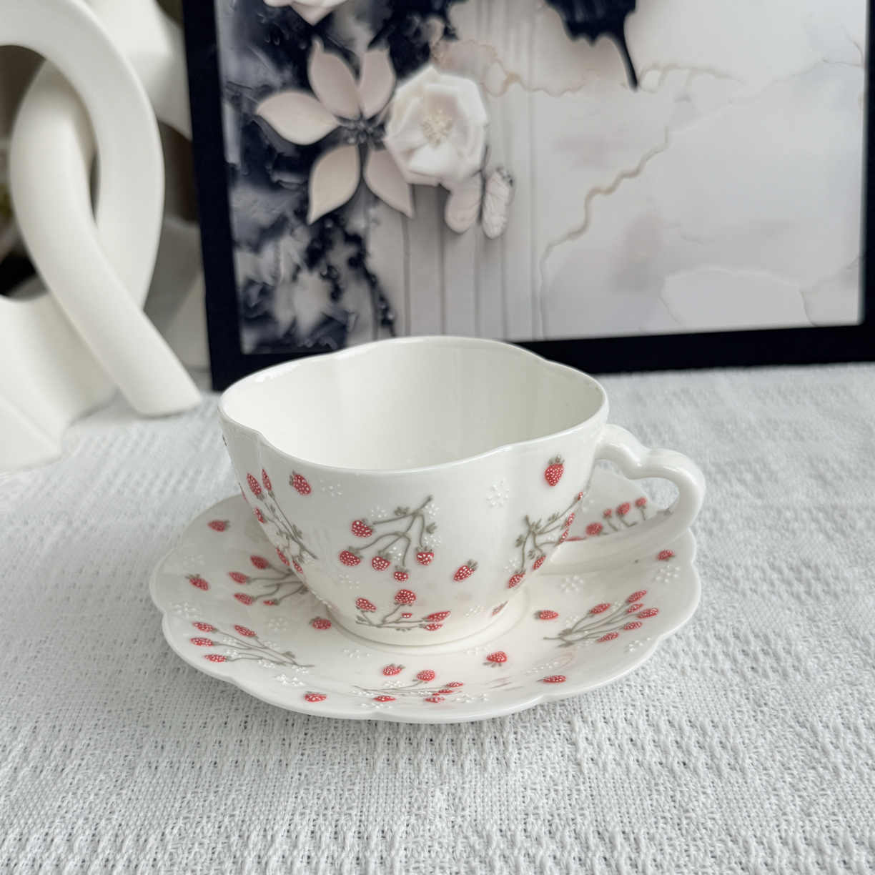 景德镇手绘草莓咖啡杯可爱精致伴手礼