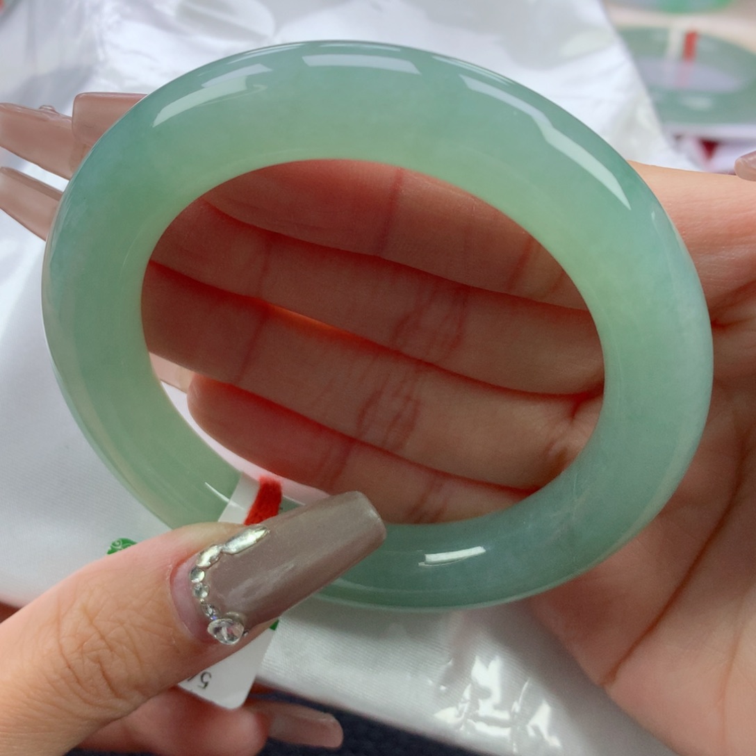 翡翠手镯未镶嵌54.8胖圆