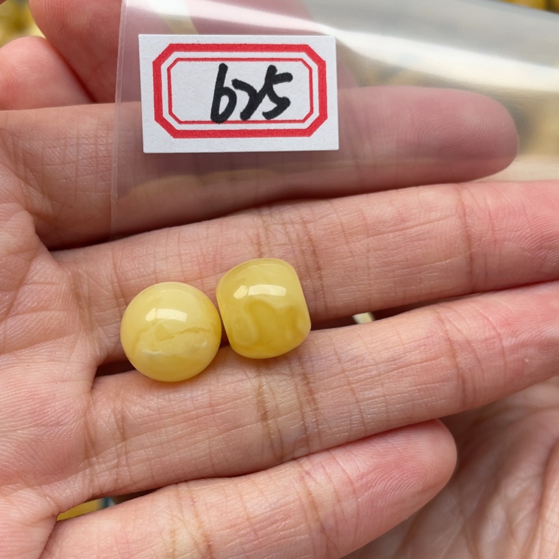蜜蜡裸石未镶嵌布*爸蜜蜡