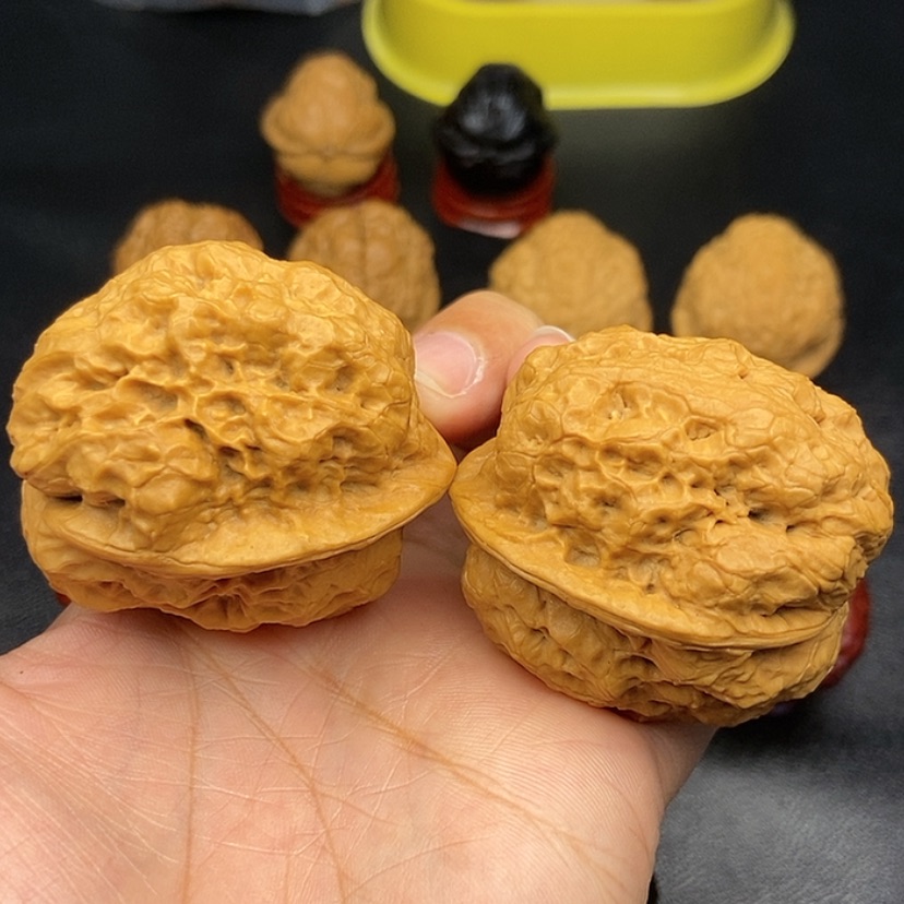 【闪购商品】把件文玩核桃46尺金蟾64.5克