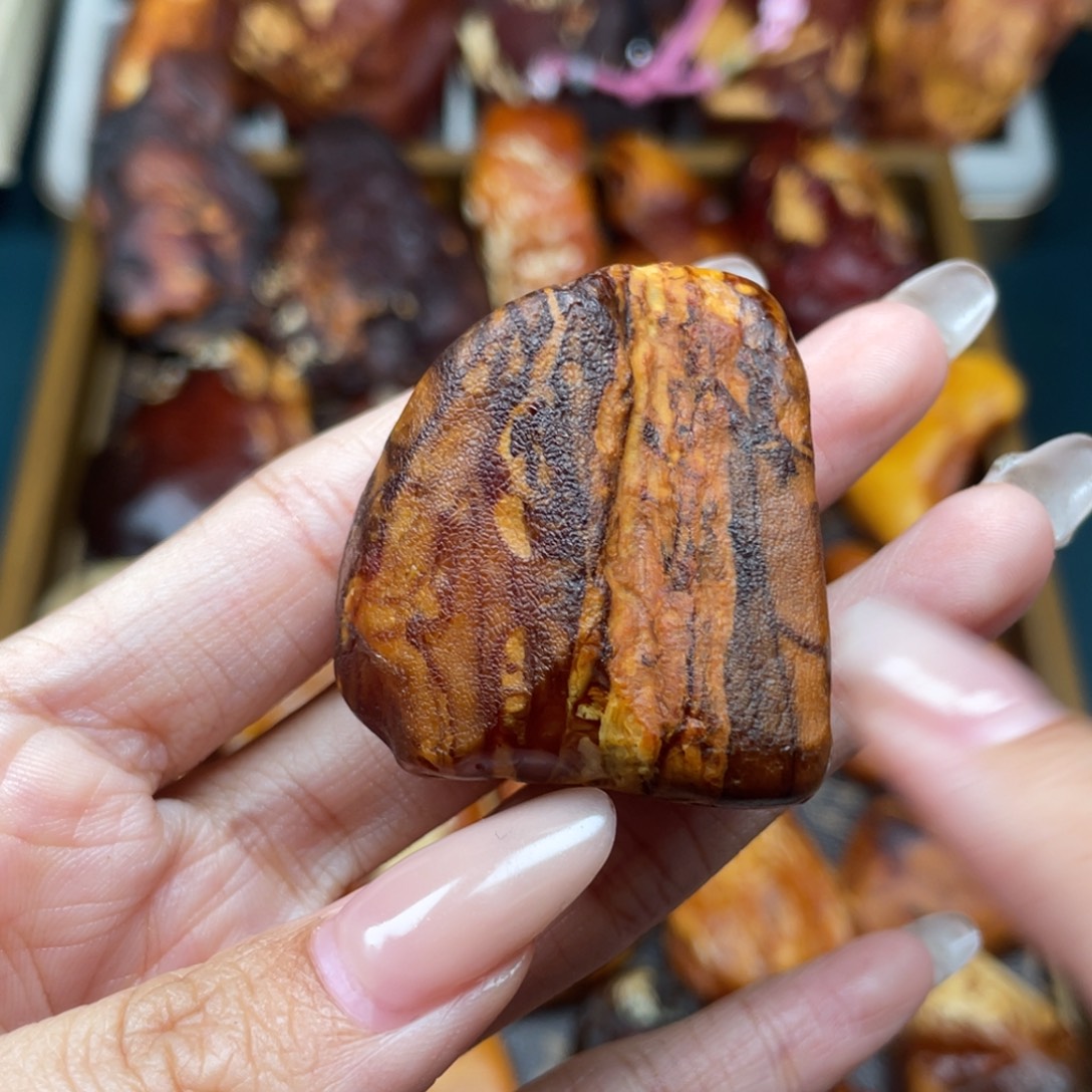 么****琥珀未镶嵌珠宝奇石