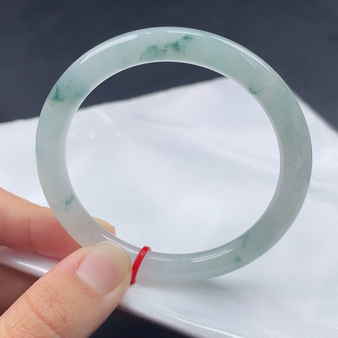 翡翠未镶嵌手镯（圆镯）5455圈