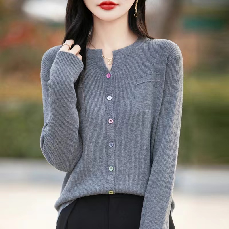 薄款针织开衫女彩扣毛衣外搭纯色秋装圆领显瘦小衫