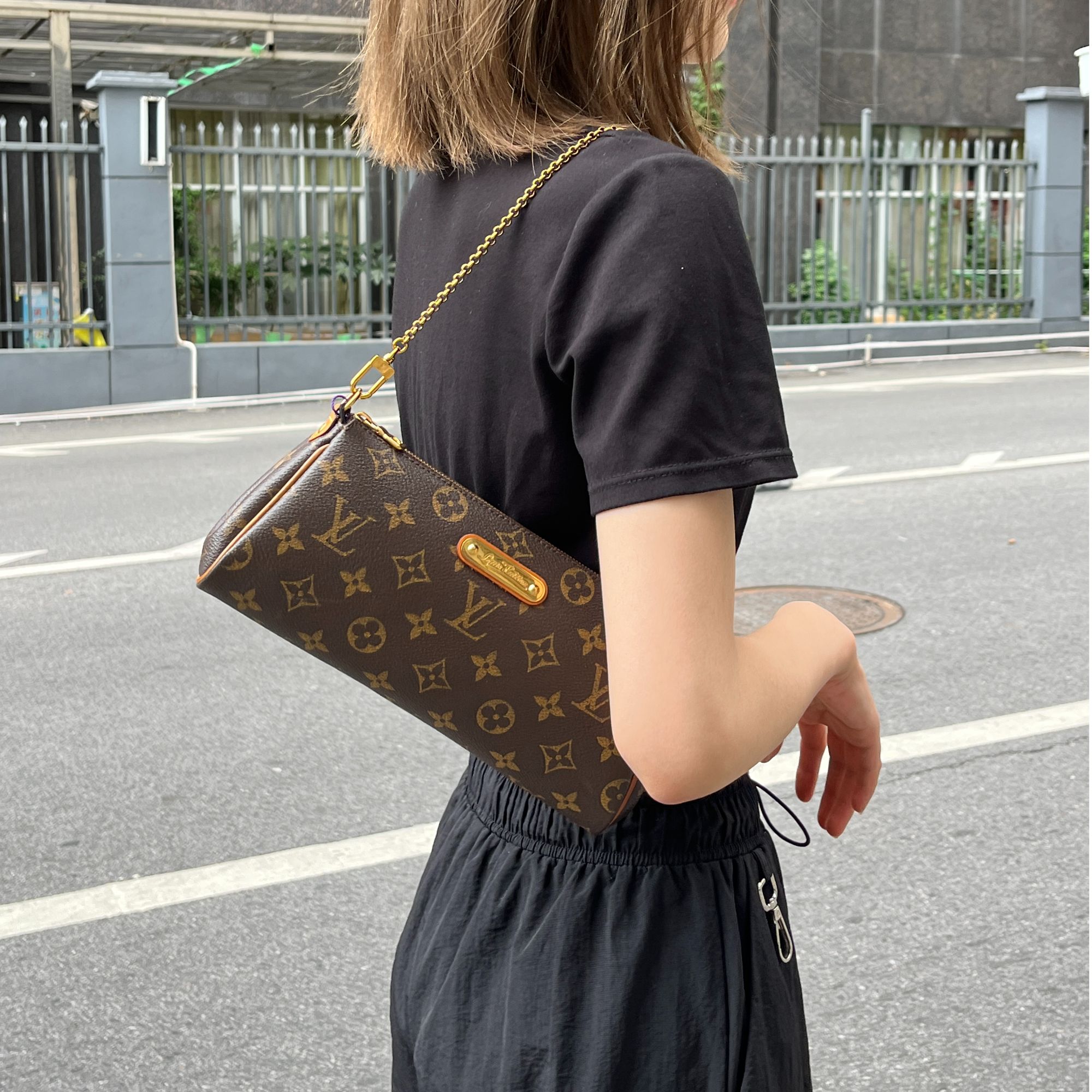 95新 LouisVuitton/路易威登 14549767 eva SN3181 25*13