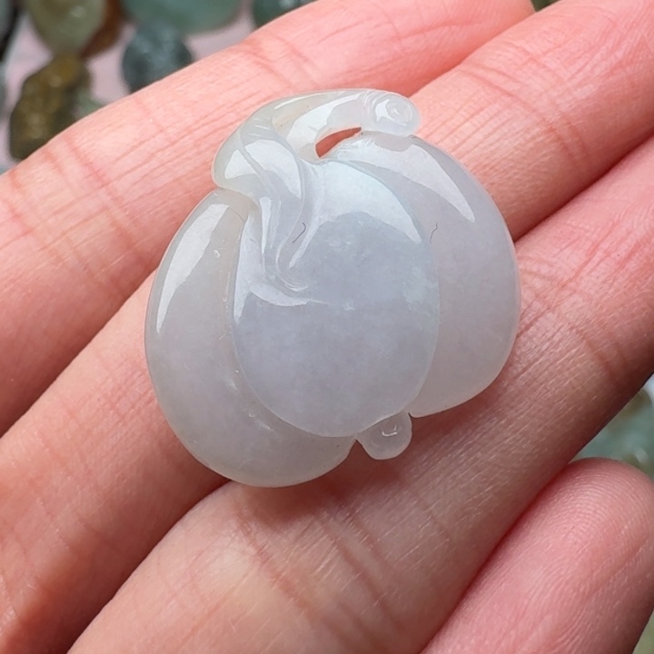 翡翠未镶嵌颈饰小南瓜