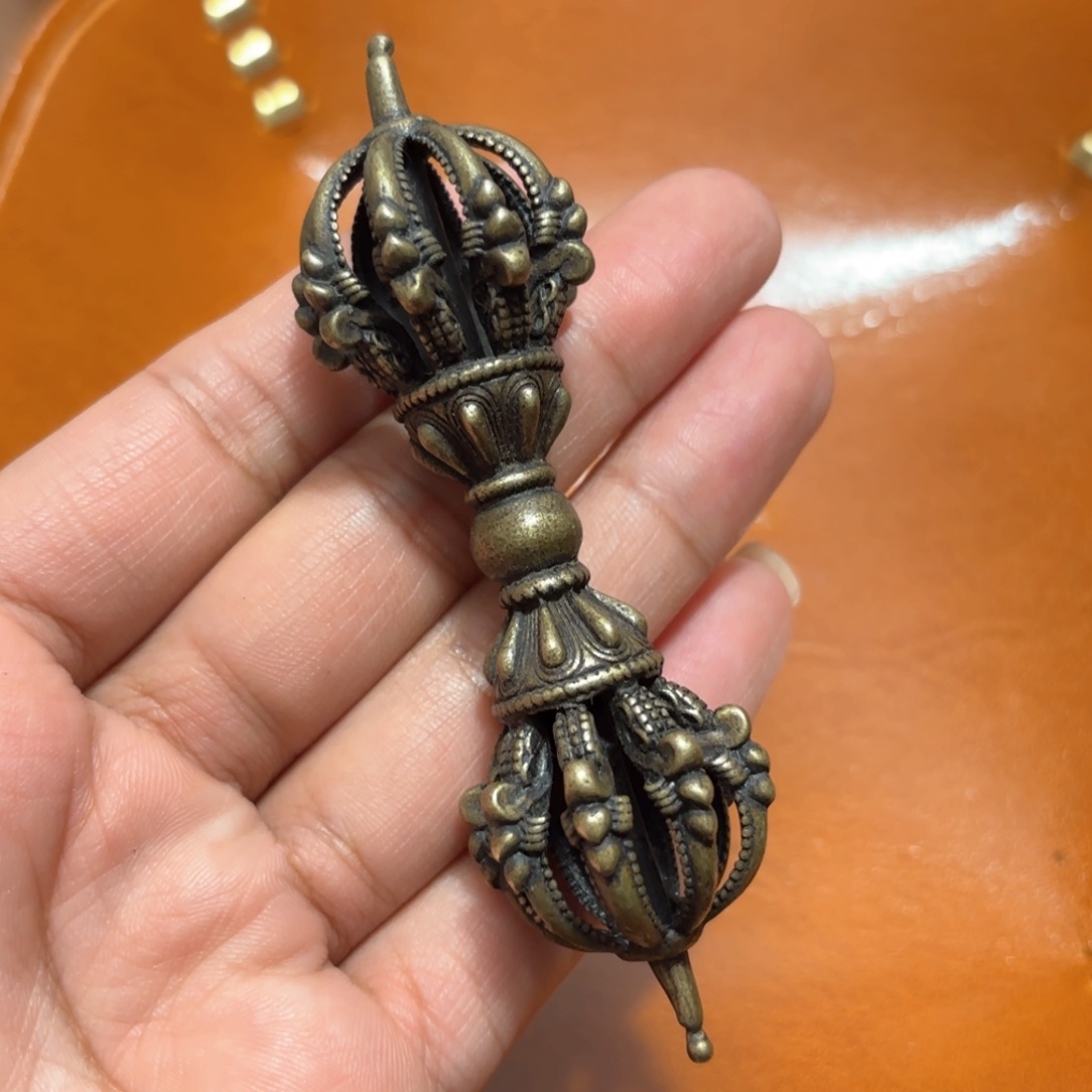 铜星月菩提吊坠项链