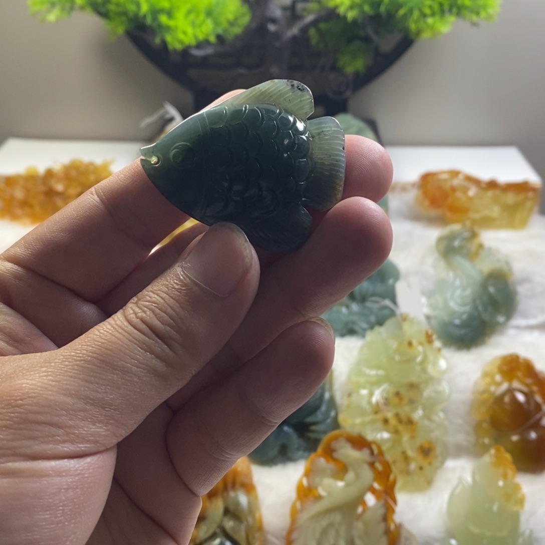 未镶嵌岫玉吊坠(不含链)
