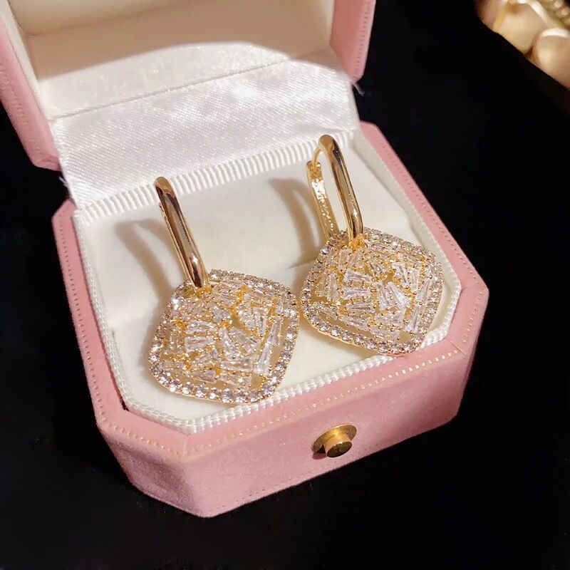 铜合金树脂耳饰 气质轻奢时尚百搭个性精致简约小众耳饰LY0263