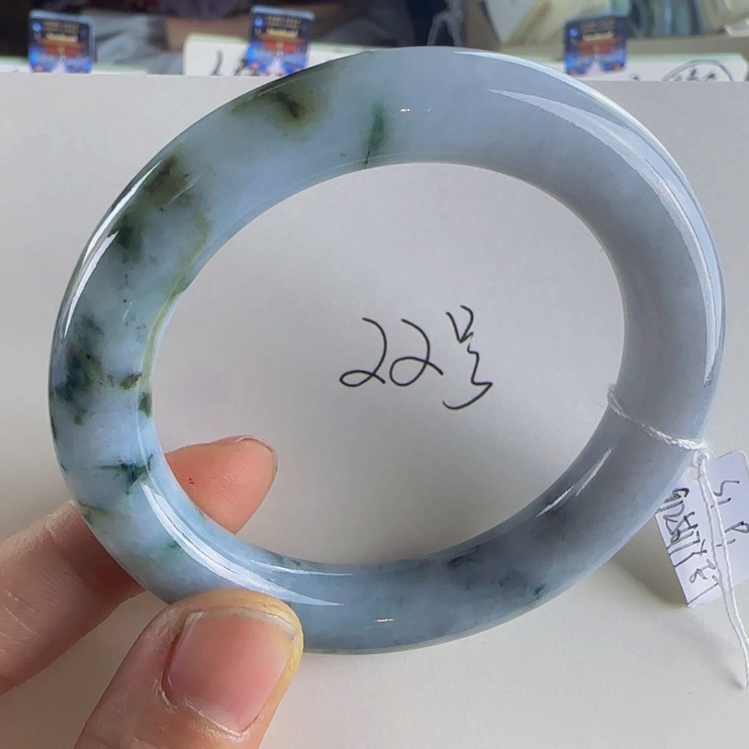 翡翠手镯未镶嵌老坑52圈