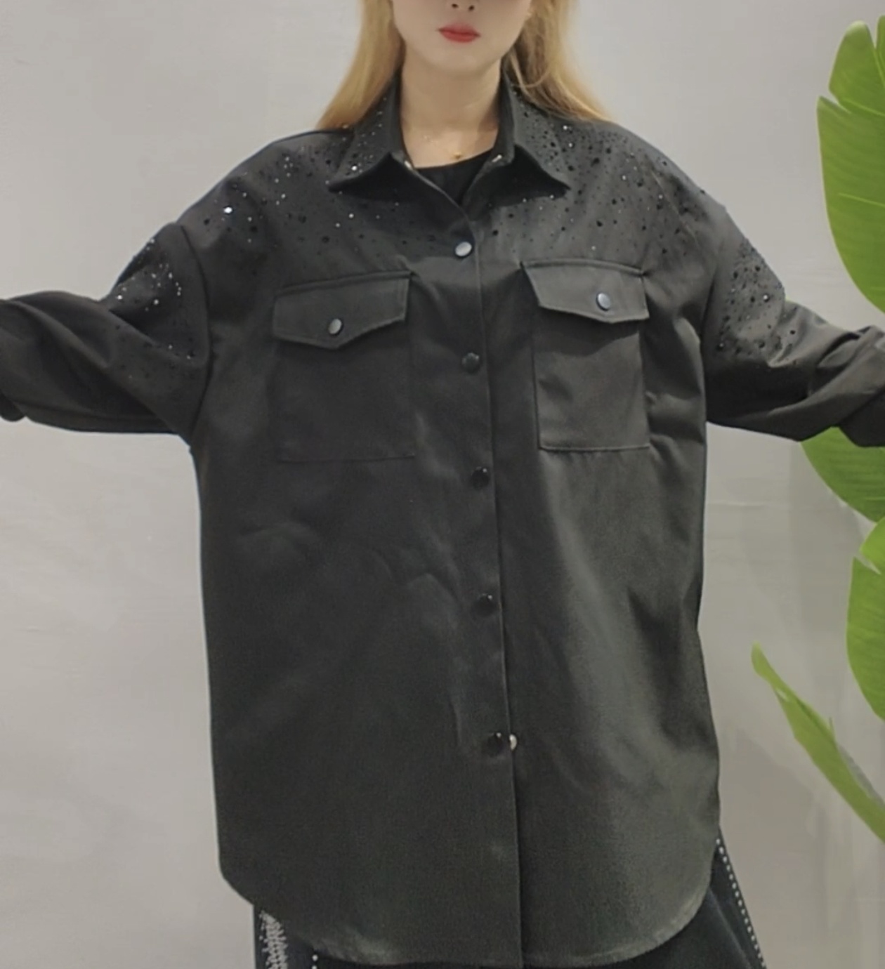 XY7766宽松长袖翻领烫钻衬衫秋冬百搭欧美风时尚设计感外套休闲