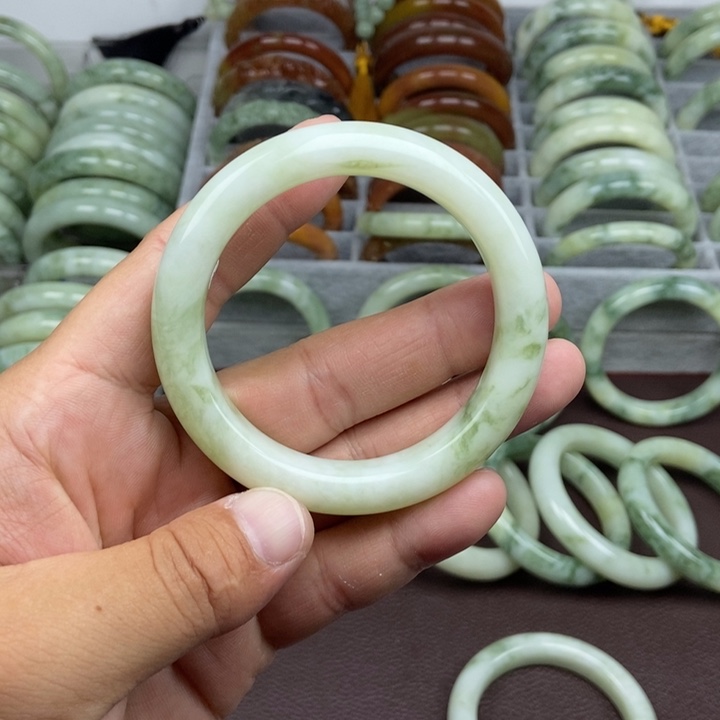 蛇纹石玉手镯未镶嵌用****大