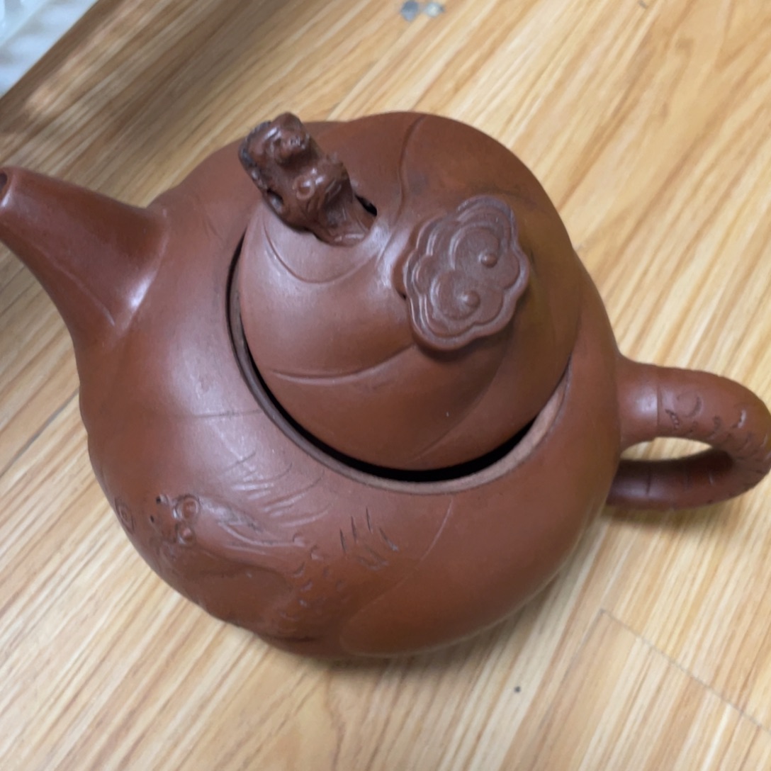 茶壶底槽青紫砂艺术作品