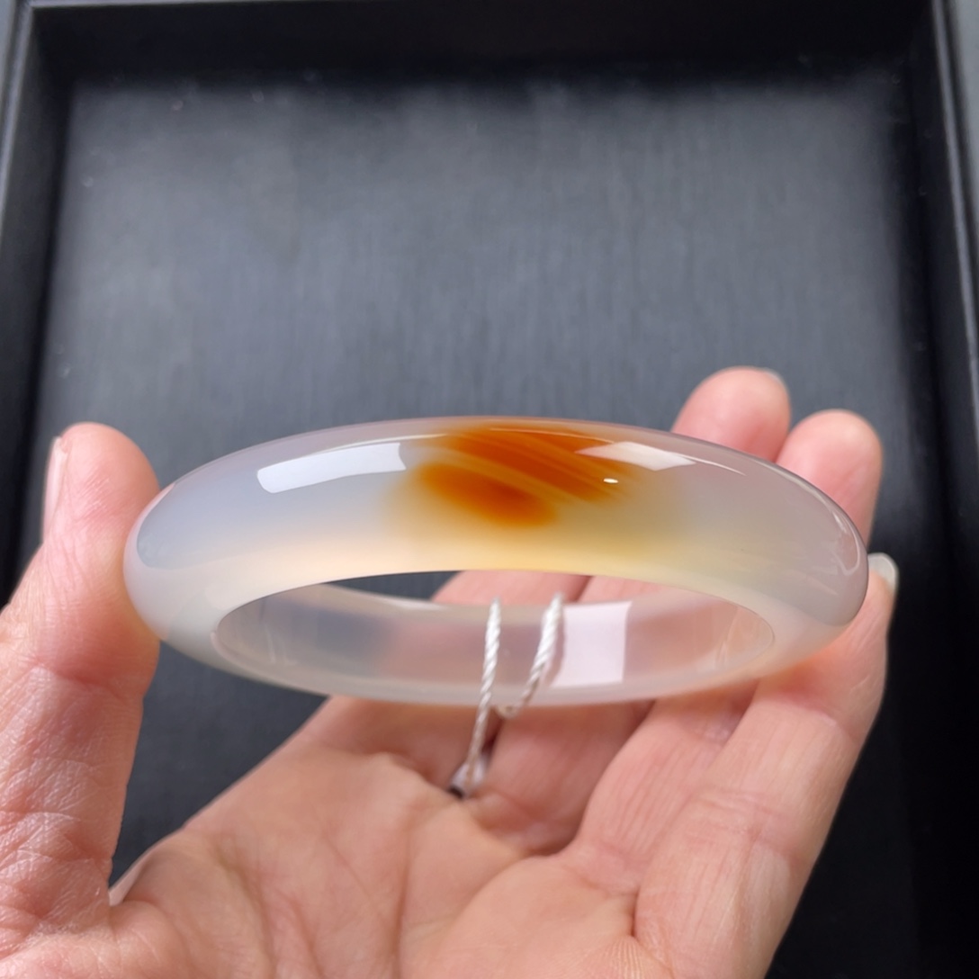 玛瑙/玉髓手镯未镶嵌56.7