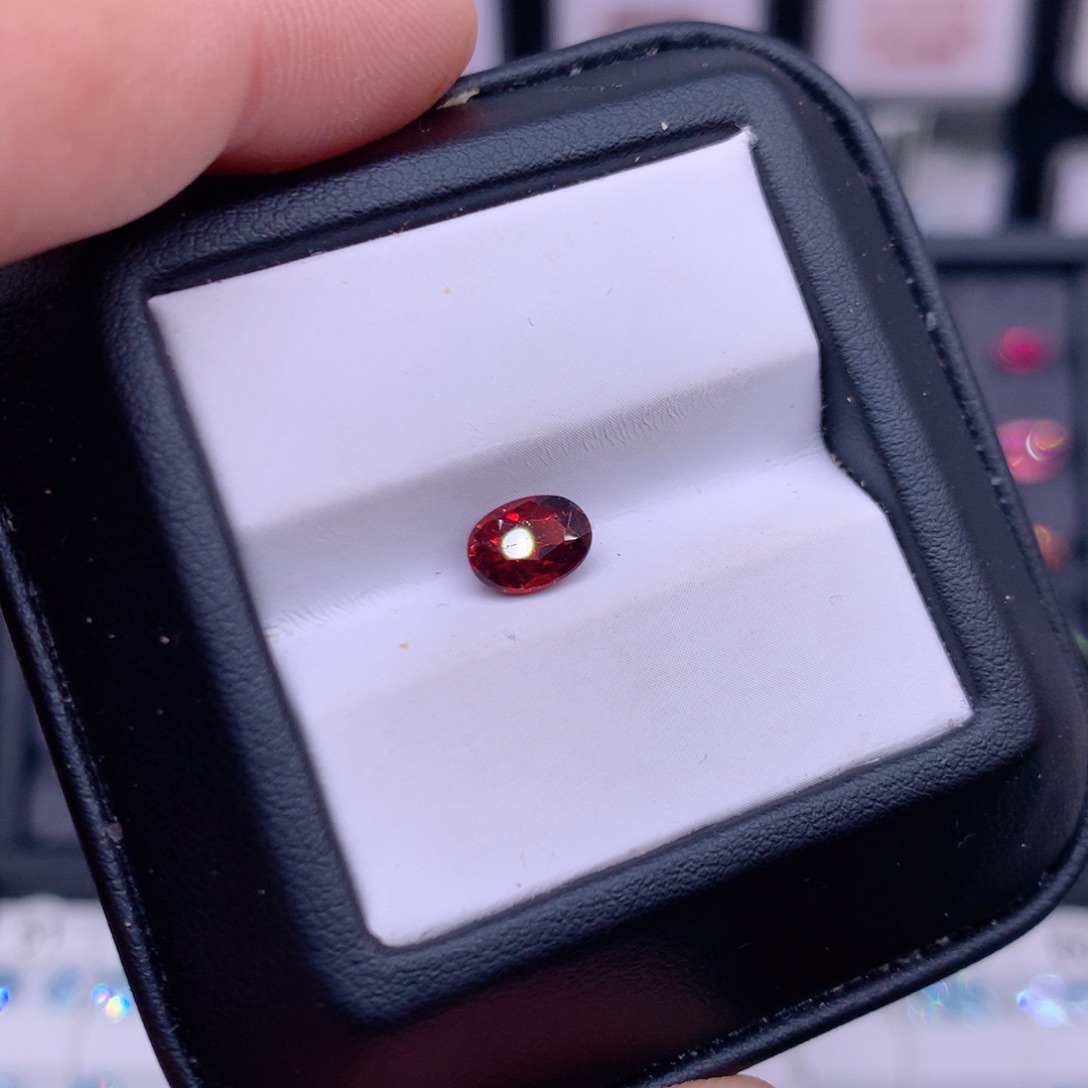 石榴石6✖️8椭圆未镶嵌