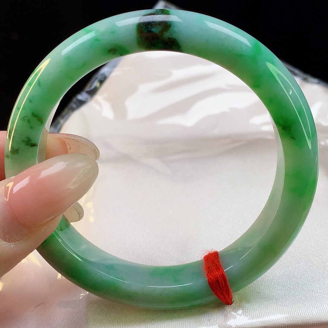 翡翠手镯未镶嵌天然翡翠1168