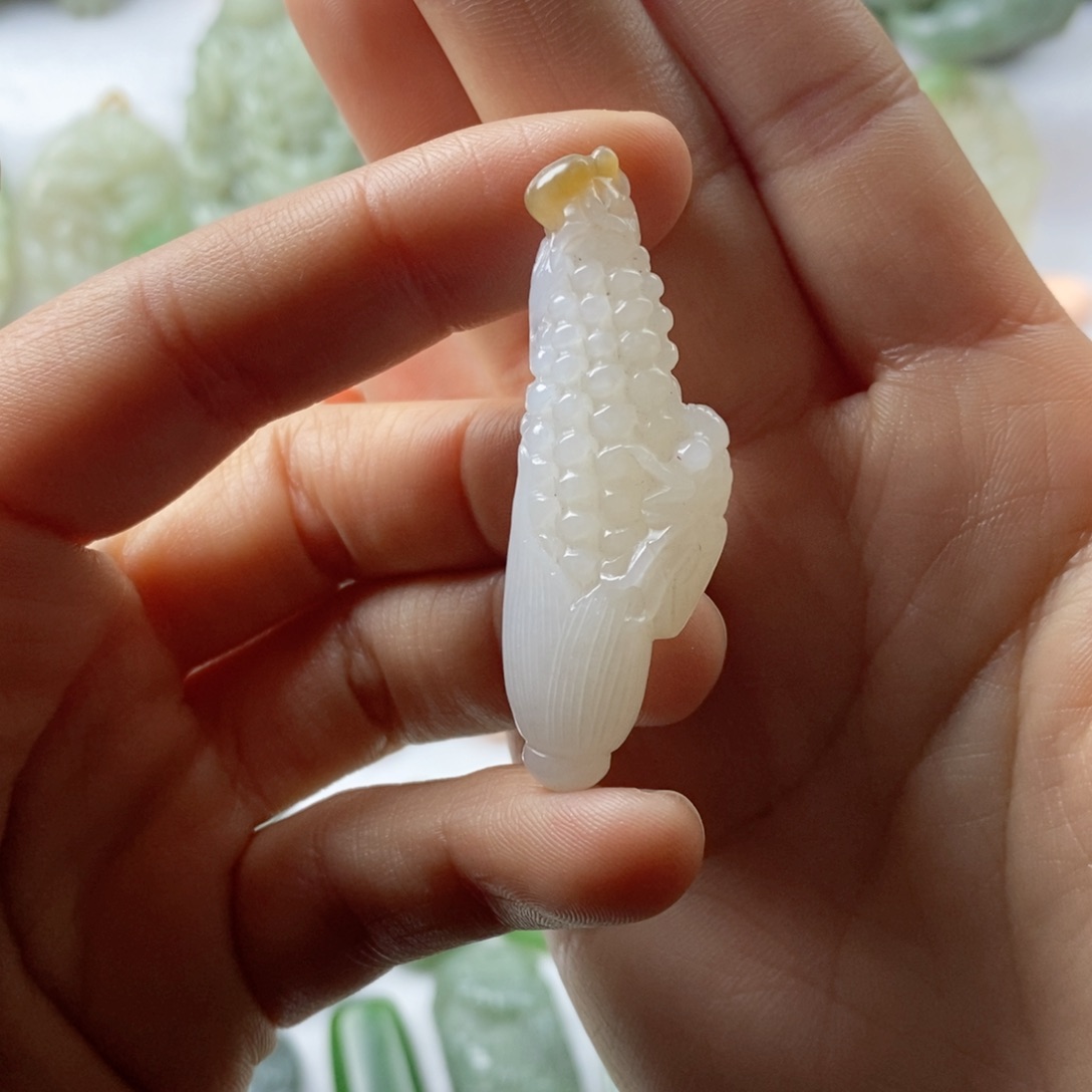 未镶嵌和田玉挂件