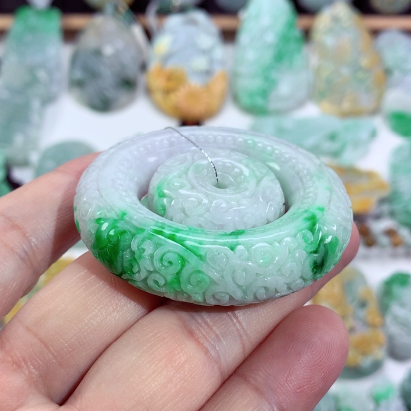 【闪购商品】翡翠吊坠(不含链)未镶嵌