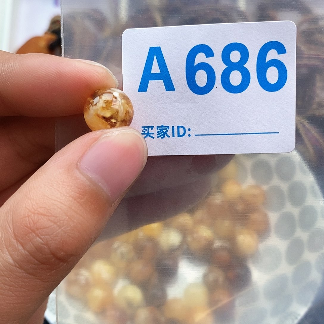 琥珀珠宝奇石未镶嵌