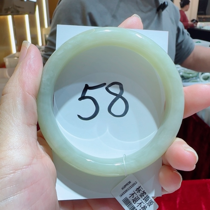 和田玉未镶嵌手镯690
