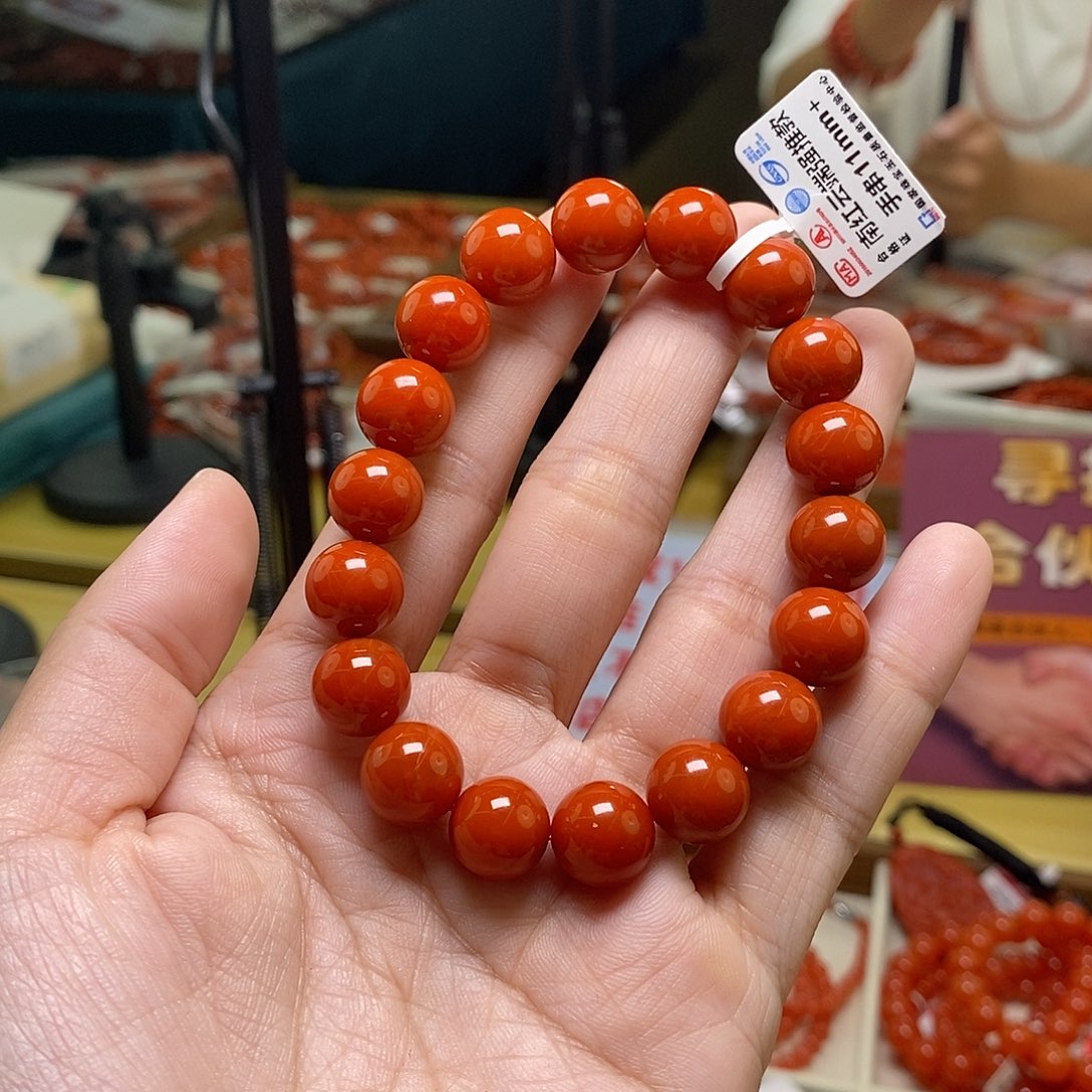 未镶嵌卡11+南红玛瑙